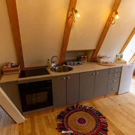 Chalet Tupara Attic 公寓 Sisava